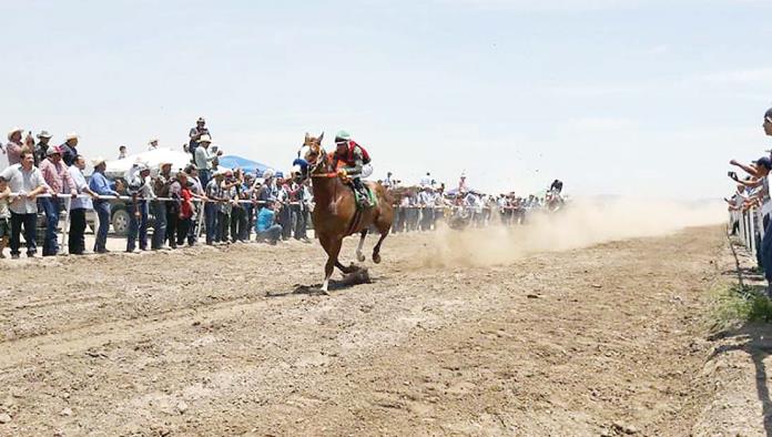 Piden regreso de las carreras de caballos