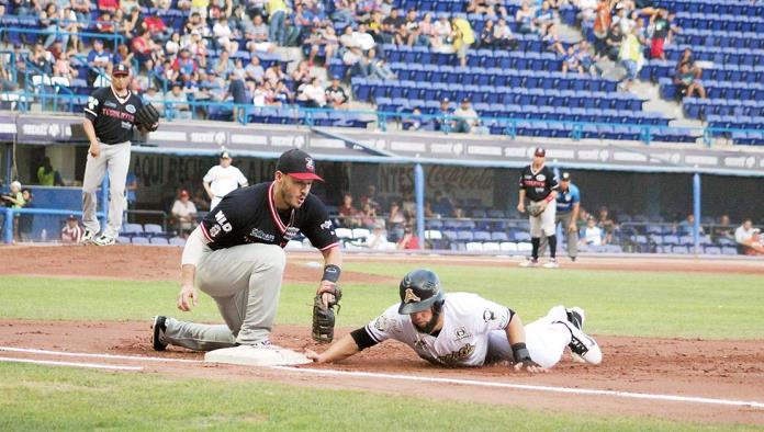 Acereros por delante, despluman a Tecolotes