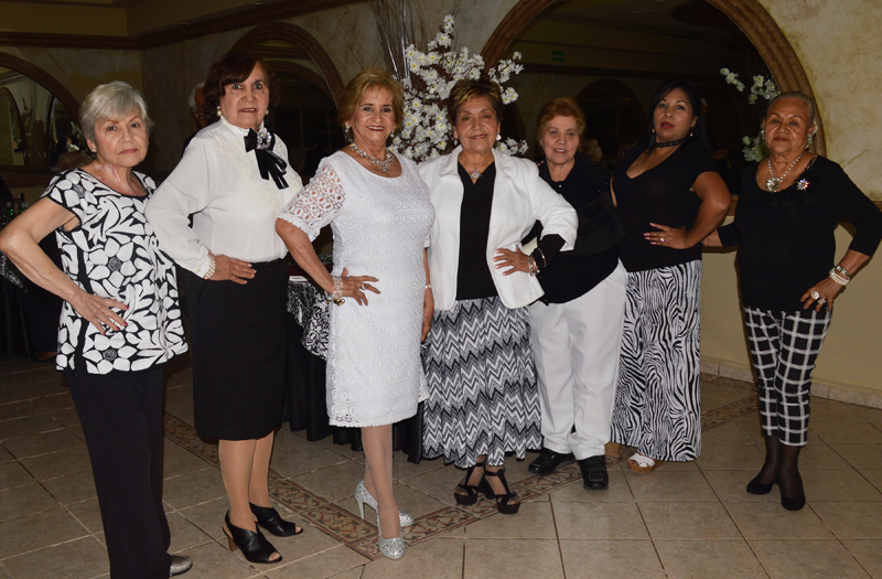 Sesionan del club damas Amistad