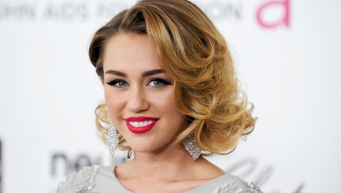 Miley Cyrus reaparece en Instagram con promoción de nuevo disco