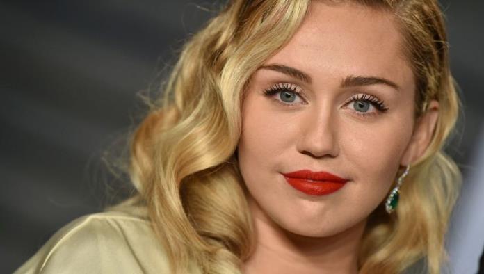 Miley Cyrus regresa a la marihuana y responsable sorprende a fans