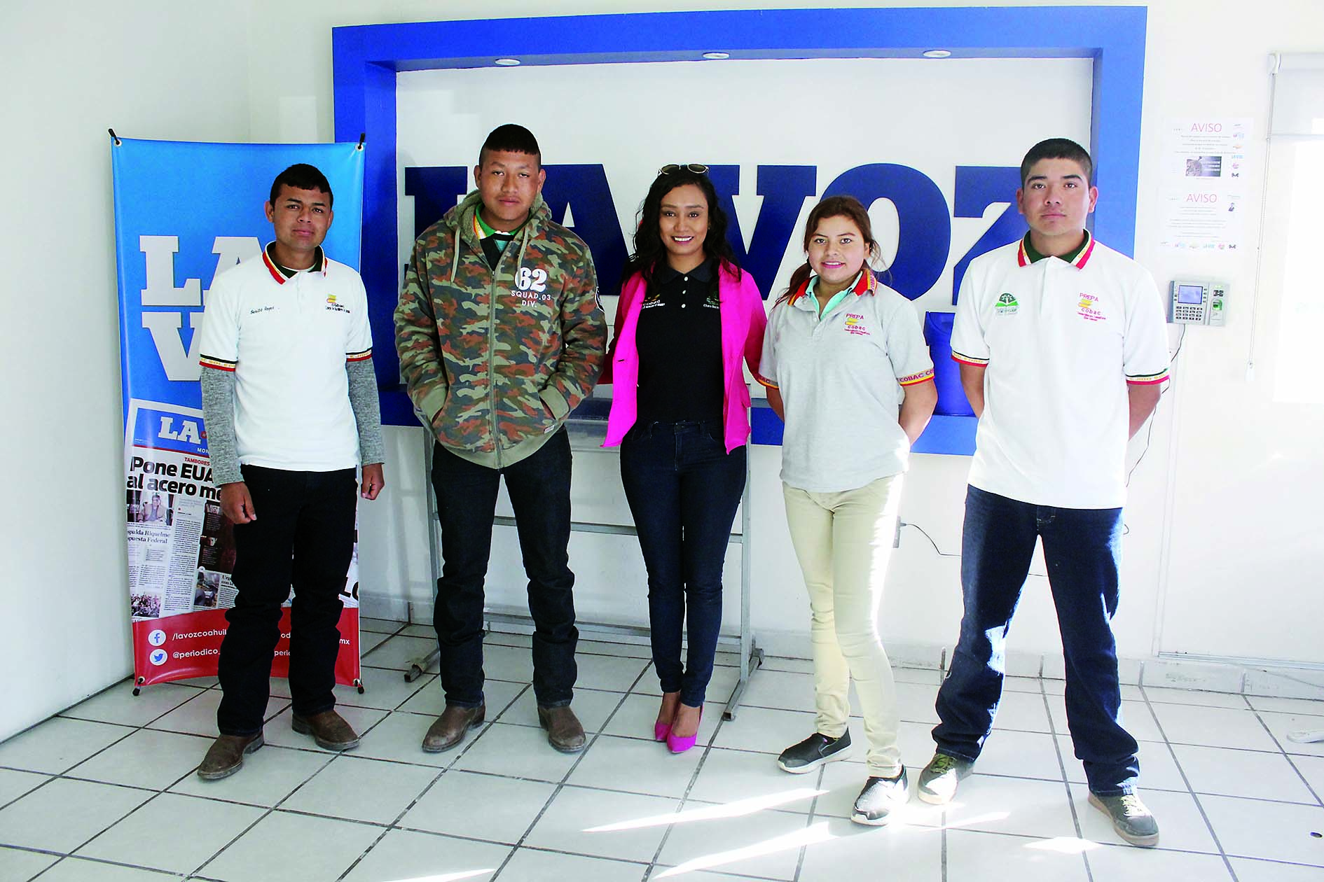 Visitan La Voz estudiantes de Telebachillerato