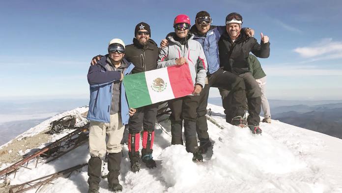Conquistan las cimas  más altas de México: Diario de un alpinista