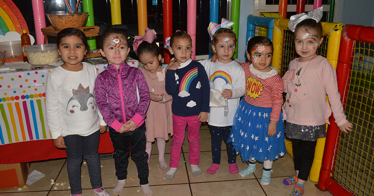 Arianna celebra con Arcoiris