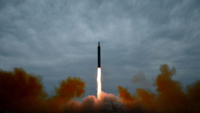 Corea del Norte dispara al mar varios misiles de corto alcance