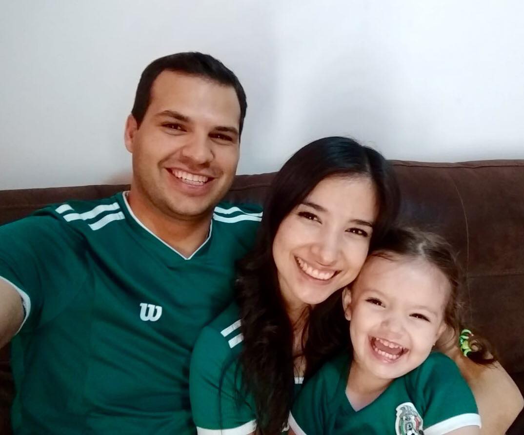 Festejan Día del Padre con juego de la Selección Mexicana