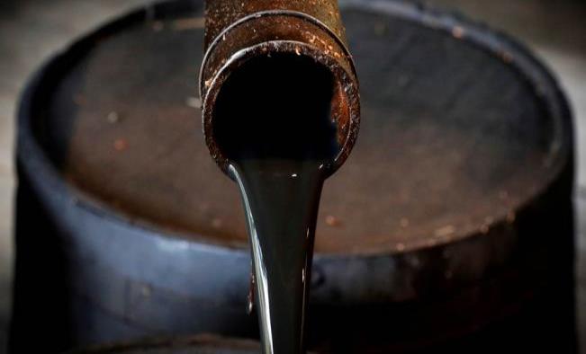 EE.UU. echa abajo los precios del petróleo ante la espera de recortes de la OPEP