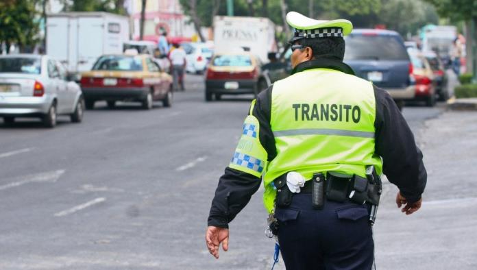 Pagan 10 mil pesos a policías de la CDMX por bajar de peso