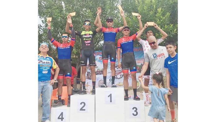 Éxito en carrera de ciclismos, cumplen el reto GIGI