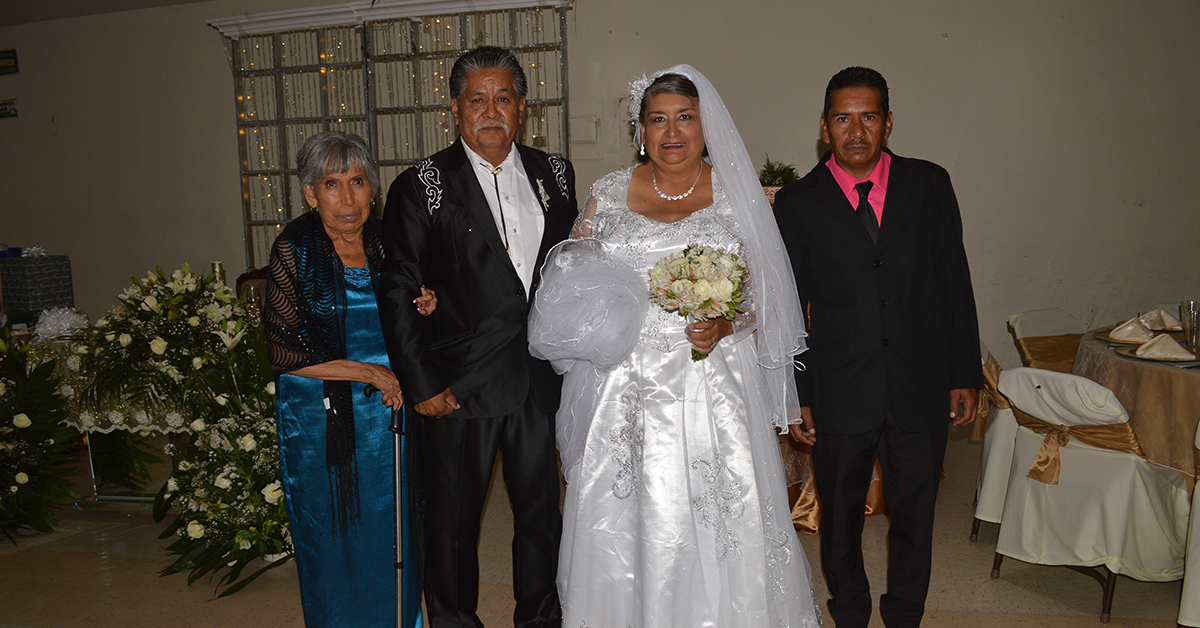 Arturo Barrientos y Josefina Cantú  unen sus vidas por el Civil