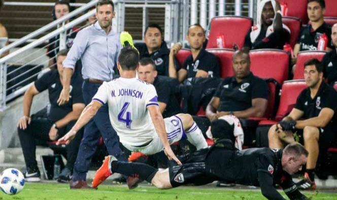 Sacrificio de Rooney enamora a la MLS
