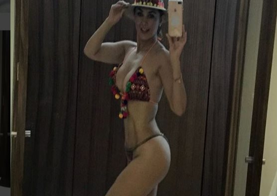 Aracely Arámbula comparte video de sus fotos en bikini