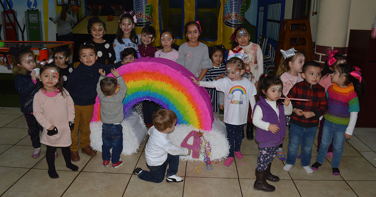 Arianna celebra con Arcoiris