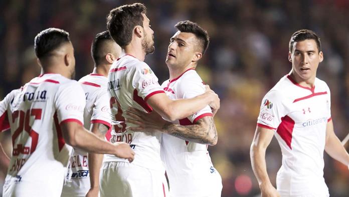 Diablos liquidan a Monarcas, Hat-Trick de Triverio
