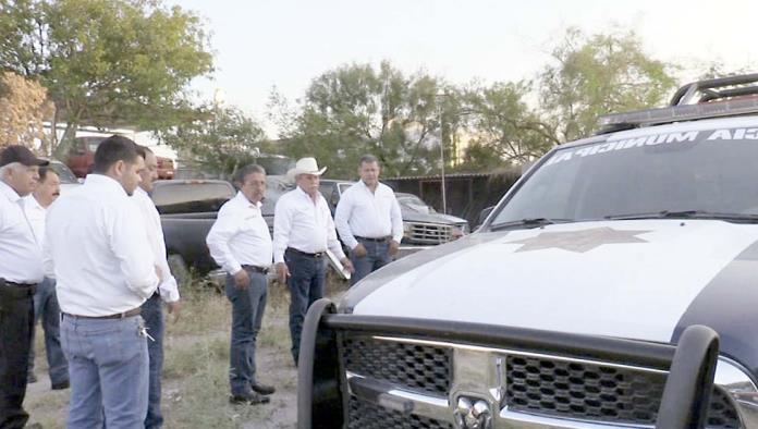 Pide Lencho mejor servicio a policías