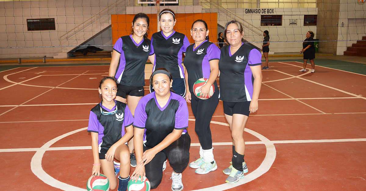 Burócratas se corona en la segunda fuerza femenil del voleibol