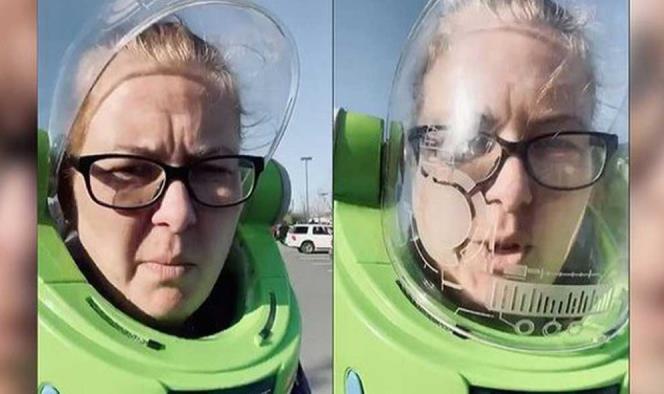 Mujer se disfraza de Buzz Lightyear para ir al super