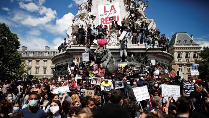 Protestan miles en Francia contra racismo y violencia policial