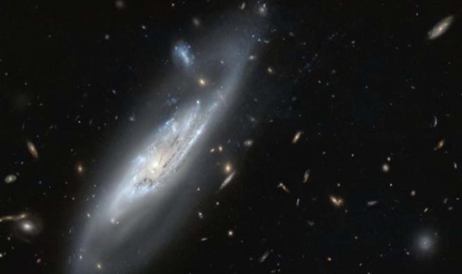 Telescopio Hubble capta una galaxia fantasmal