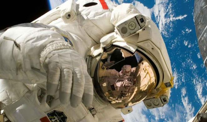 Astronautas regresan a la Tierra desde la Estación Espacial