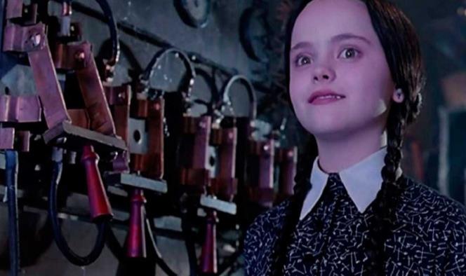 Tim Burton producirá y dirigirá serie de La Familia Addams