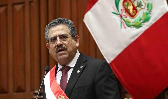 Manuel Merino renuncia a la presidencia de Perú