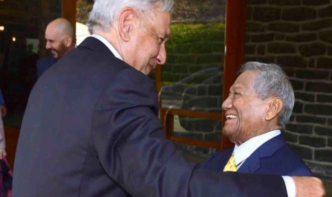 Armando Manzanero, de lo mejor: López Obrador