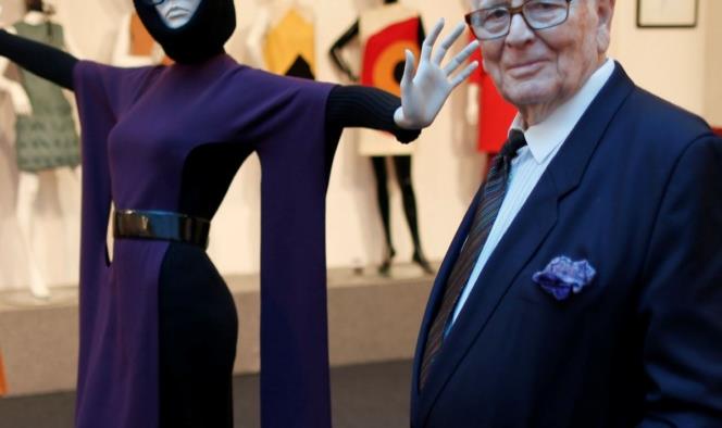 Muere Pierre Cardin, el famoso diseñador francés de moda