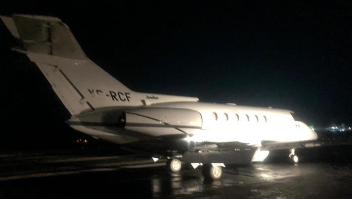 Ejército y Fuerza Aérea Mexicanos aseguraron una aeronave y más de una tonelada y media de probable cocaína en el estado de Quintana Roo