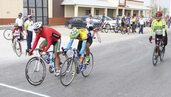 Van por homenaje ciclista