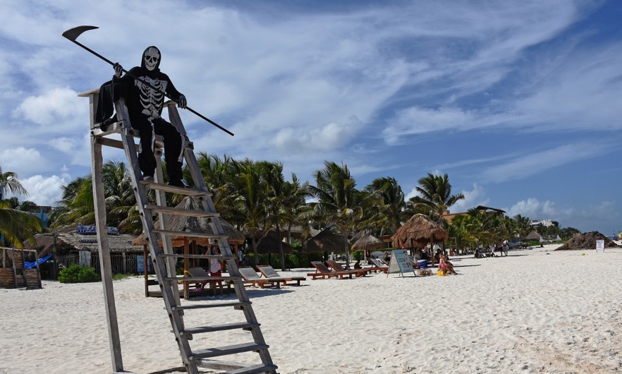 La muerte persigue a turistas en playa de Quintana Roo por coronavirus