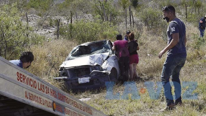 Mueren tres en la carretera 57