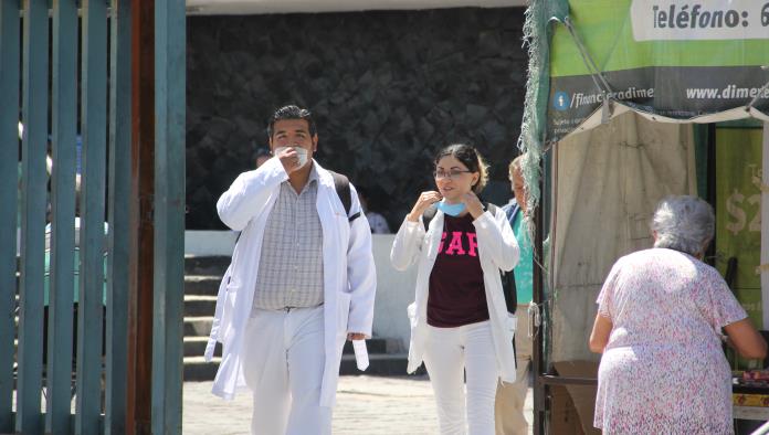 Difícil en IMSS  contratación  de médicos