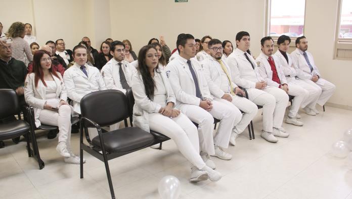 Terminan  médicos  interinato