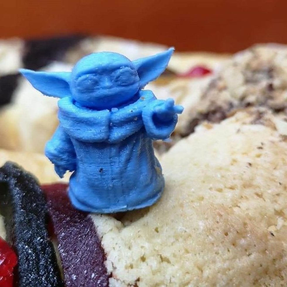 El Niño Dios ya no tiene ‘la fuerza´en la rosca de Reyes… ahora es de Baby Yoda