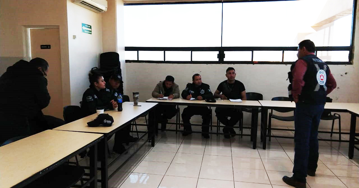 Capacita PC a policías