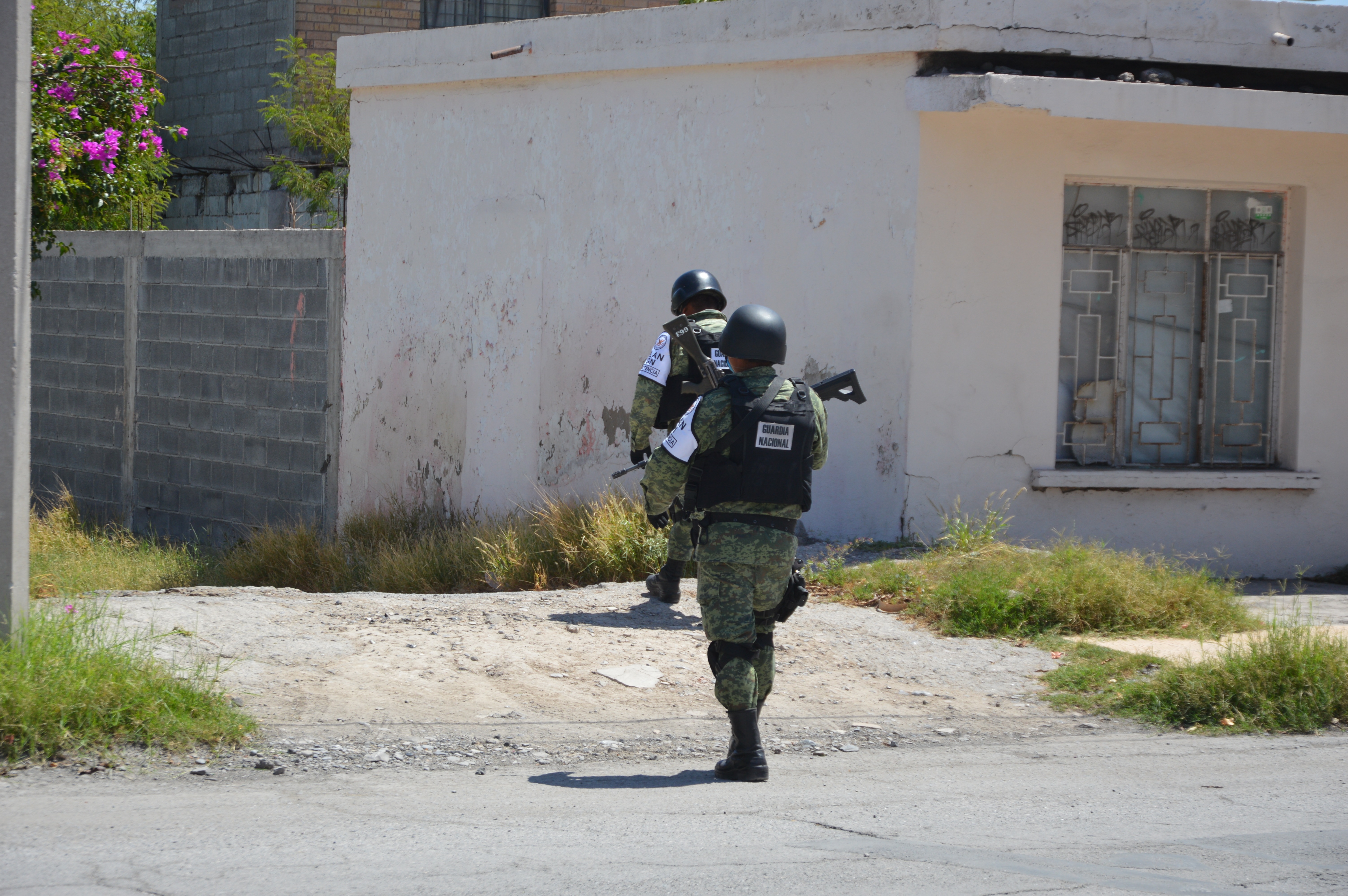 Olor a ‘muerte’  moviliza a Policía