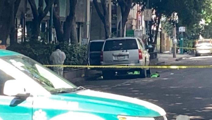 Llena de chalecos verdes; hallan camioneta involucrada en atentado contra García Harfuch
