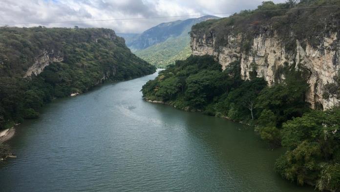 Lancheros se deslindan de filmación sexual en Cañón del Sumidero