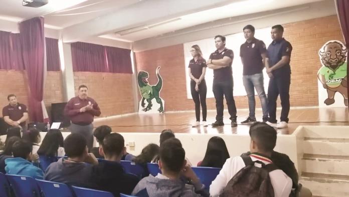 Invitan a estudiar  en el Politécnico