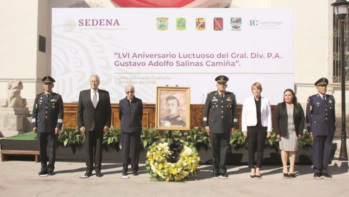 Conmemoran aniversario de Gustavo Salinas