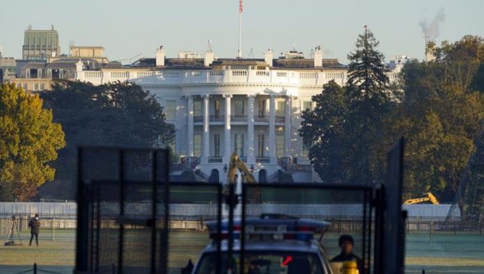 Reportan protestas y 4 apuñalados cerca de la Casa Blanca