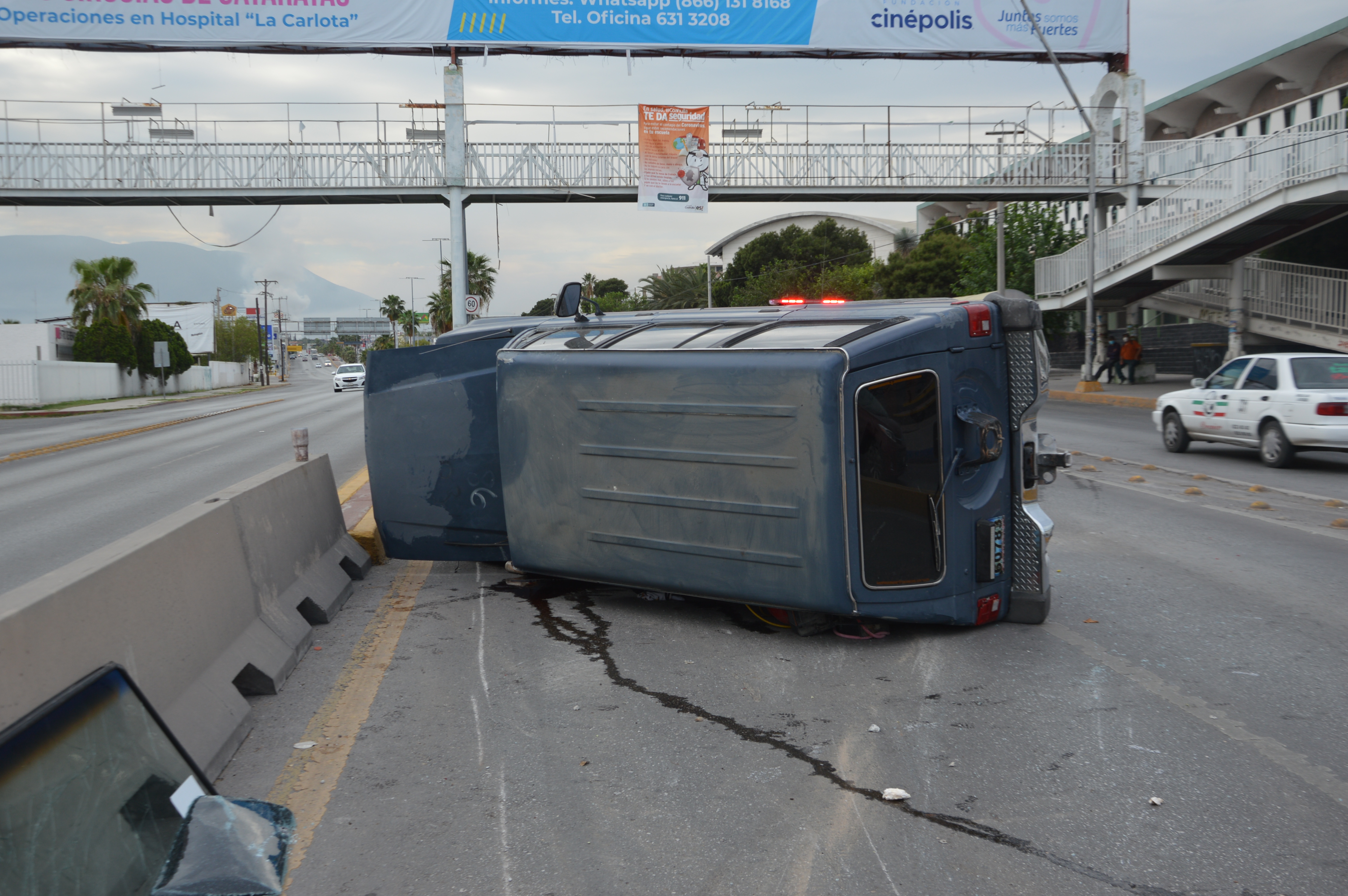 ‘Maromea’ en puente del IMSS