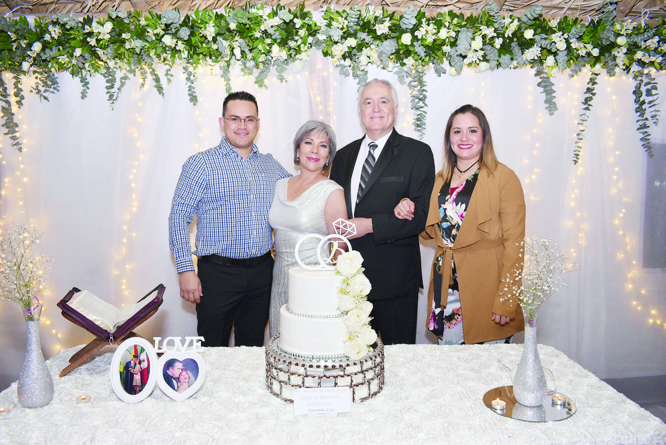 Alina & José Eleazar celebran sus bodas de plata