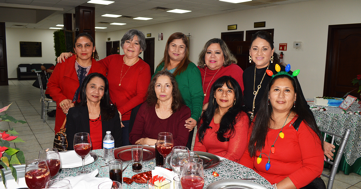 En el Club Mujer de Hoy reina la alegría