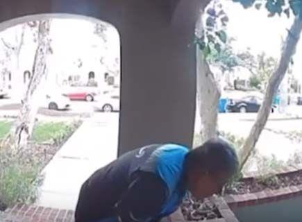 Video muestra a repartidor escupiendo paquete en medio de crisis por coronavirus