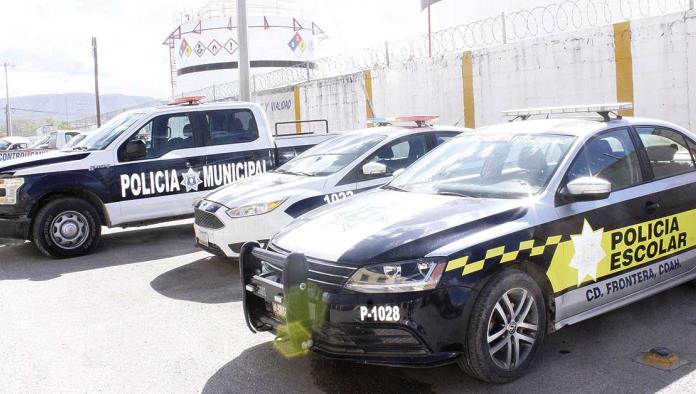 Gestionan patrullas y ambulancia