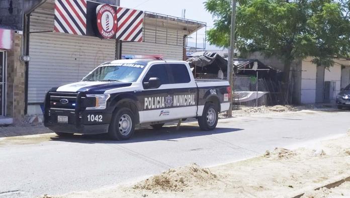 Puede policía retirar autos