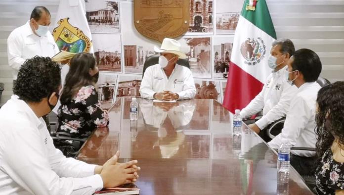 Reconoce “Lencho” a jóvenes fronterenses