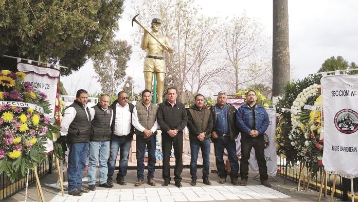 Conmemoran 32 años  de tragedia minera